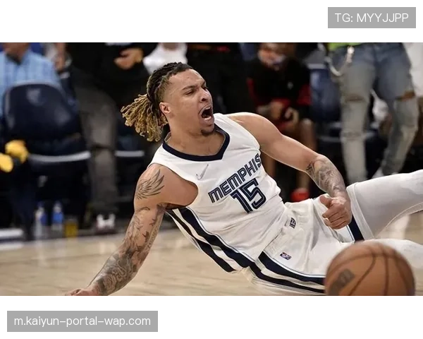 克拉克三月中旬前难复出 灰熊锋线轮换持续吃紧 克拉克三月中旬前难复出 灰熊锋线轮换持续吃紧